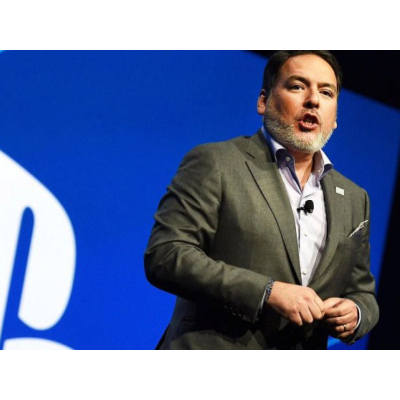 Shawn Layden, ex-PlayStation, identifie Google, Amazon et Apple comme des menaces pour l'industrie du jeu vidéo