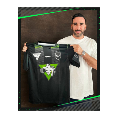 EA SPORTS FC 24 s'associe à Adil Rami pour un maillot exclusif